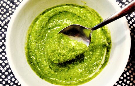 pesto in bowl